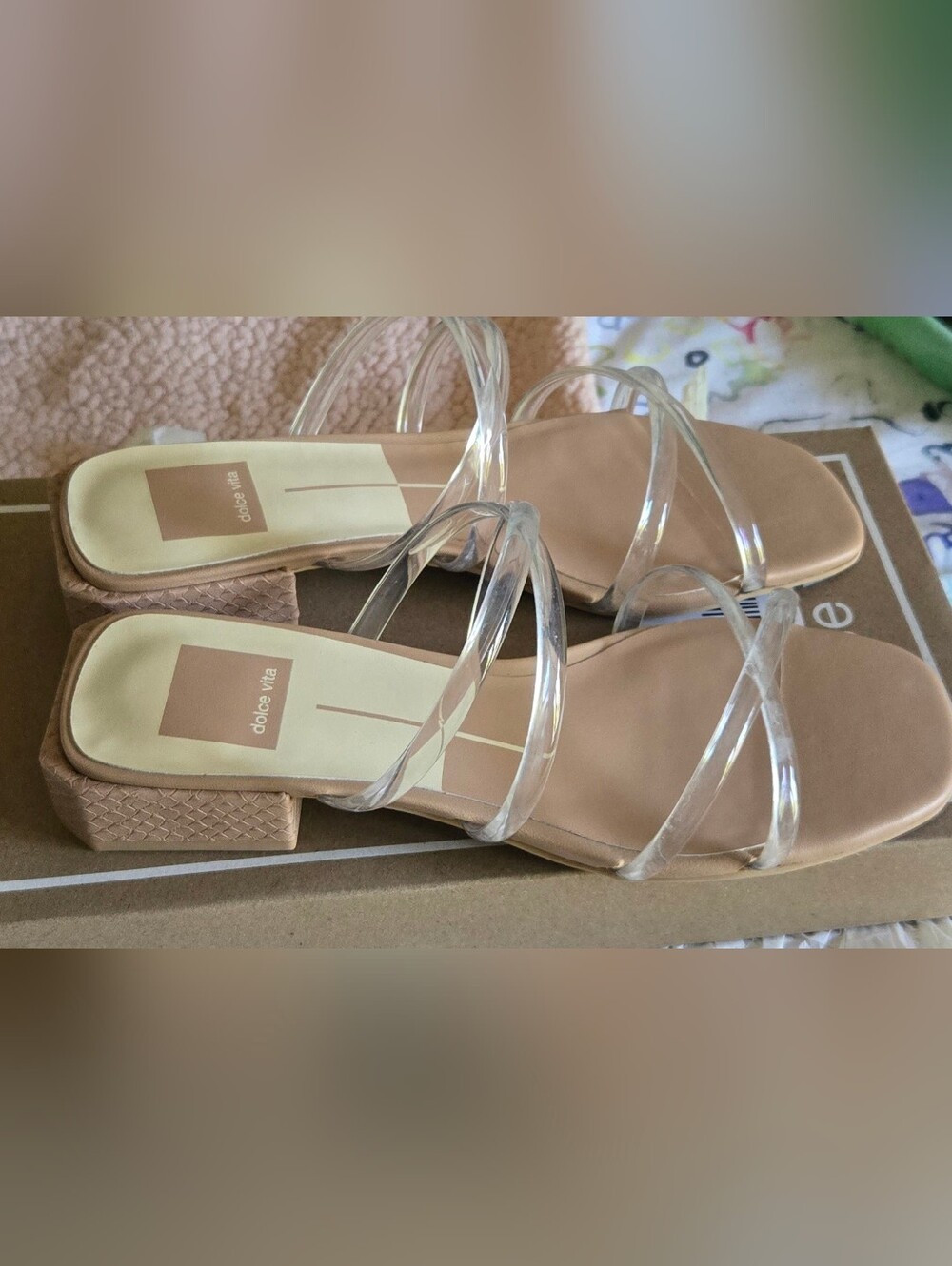 NEW IN BOX!!! DOLCE VITA HAPI STRAPPY BLOCK HEEL SANDALS~ CRYSTAL CLEAR~ 7 WIDE